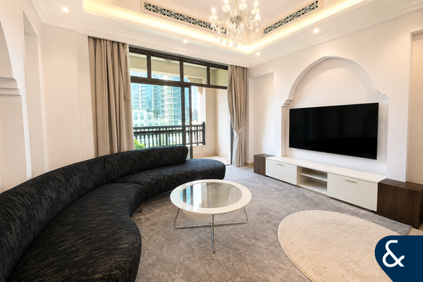Large Layout | Upgraded | Quiet Location
