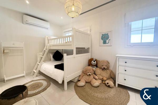 Fully Upgraded 2M | Furnished | Private Pool