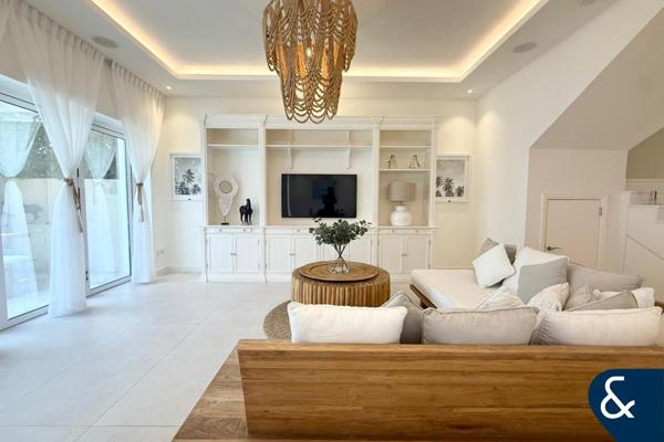 Fully Upgraded 2M | Furnished | Private Pool