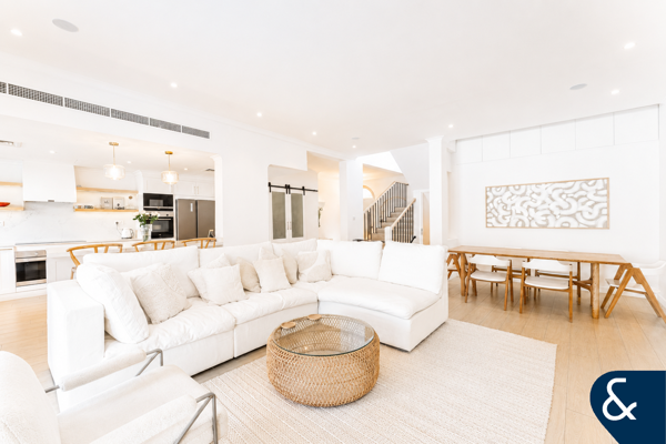 Fully Upgraded | Turnkey | Opposite Park