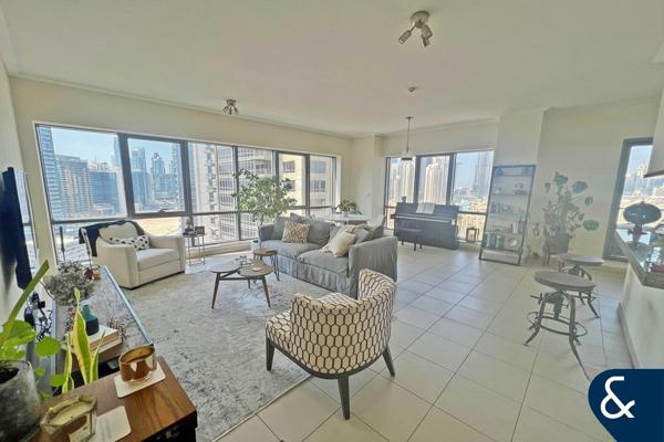 Burj Khalifa View | Large Layout | 2 Bedroom