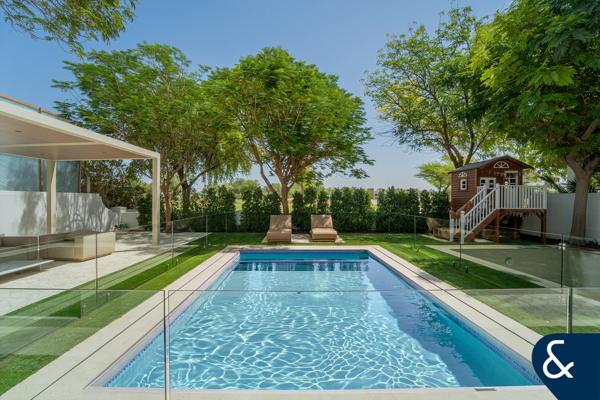 Extended & Renovated | Golf View | Five Beds
