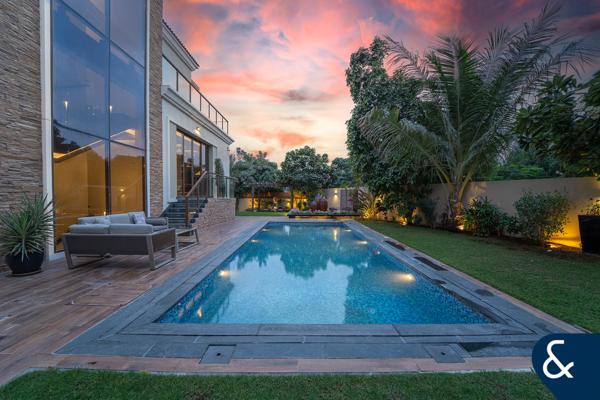 Private Mansion - Huge Corner Plot - Basement