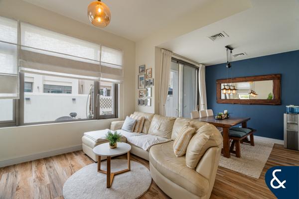 3 Bedrooms | Study | End Unit | VOT | 4 Bath