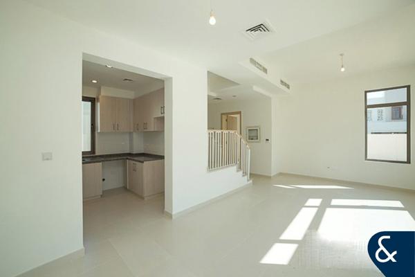 3 Bedrooms | Study | End Unit | VOT | 4 Bath