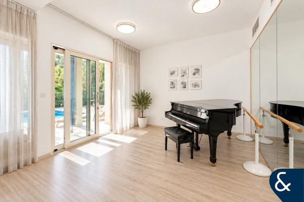 Great Location | Park View | Private Pool