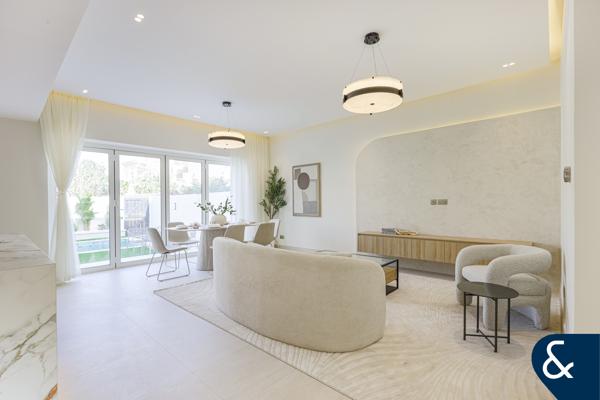 Fully Upgraded | Turnkey | Vacant Now | 4 Bed