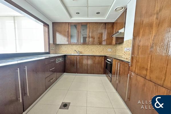 1 Bedroom+Study | Large Layout | Unfurnished