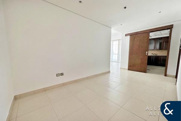 1 Bedroom+Study | Large Layout | Unfurnished