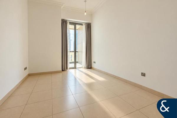 1B + Study | Prime Location | Largest Layout