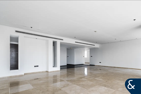 Simplex Penthouse | Vacant | Marina View