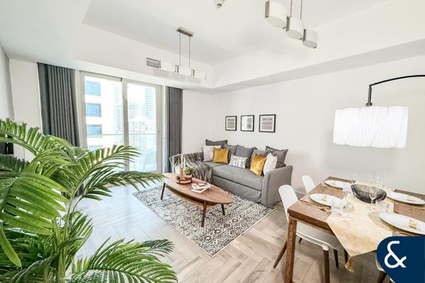 1 Bed | Upgraded | Marina View | Vacant