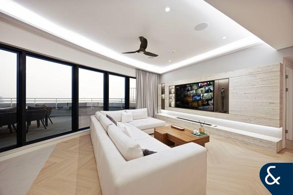 Fully Upgraded Penthouse | Panoramic Views