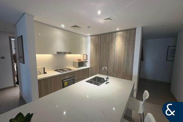 Low Floor | 2 Bed | Furnished | Marina Views