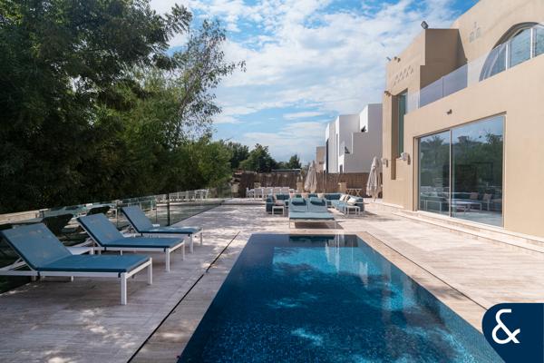 Garden Hall Villa| Lake Views| 10636 Sq Ft