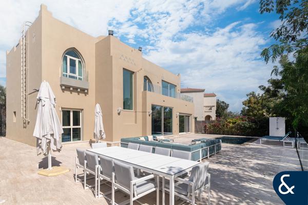 Garden Hall Villa| Lake Views| 10636 Sq Ft
