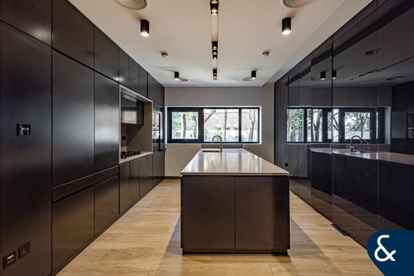 Upgraded B2 Mazaya | Corner Plot | 5 Bedroom