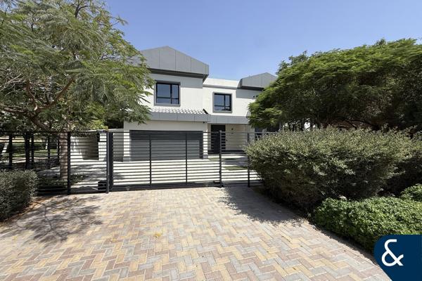 Upgraded B2 Mazaya | Corner Plot | 5 Bedroom