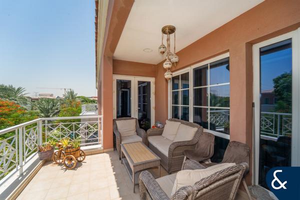Premium Upgraded | Top Floor | 3 Bedroom
