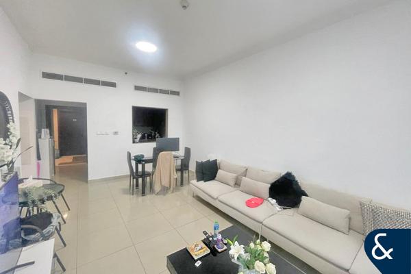 One Bed | Unfurnished | Available October