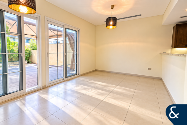 Vacant | 2 Beds | Great Price | Internal