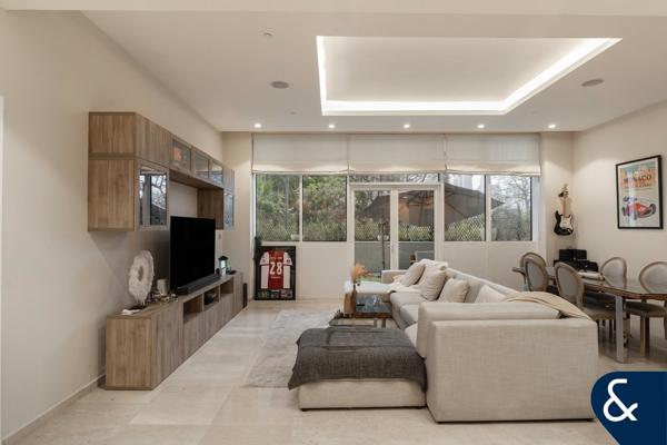 Upgraded l Garden l 3 Parking | 1 Bedroom