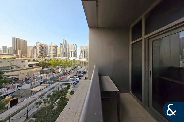 VACANT | MOTIVATED SELLER | 2 BEDROOM