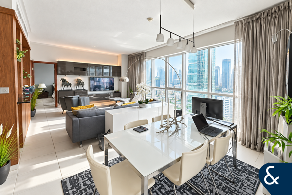 Lake View | Vacant | Large Layout
