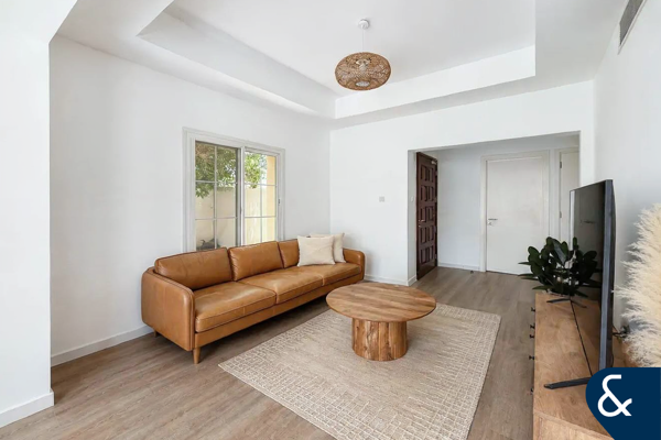 3 Bed Plus Study | Large Plot | Near To Lake