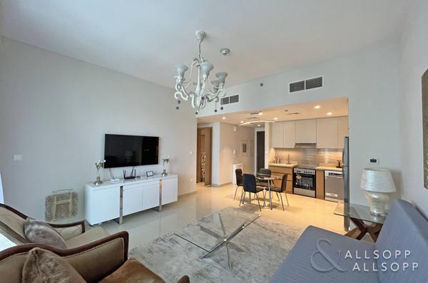 High Floor | 1 Bedroom | Creek Water Views