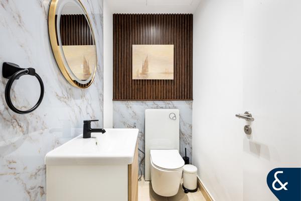 Vacant | Marina View | Upgraded | 2 Beds