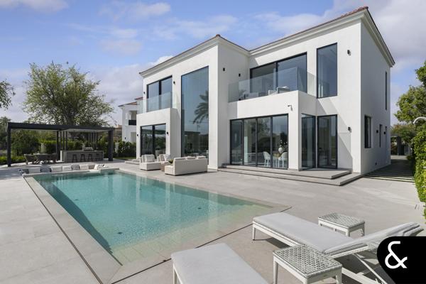 4 Bed | Huge plot | Skyline View | Upgraded