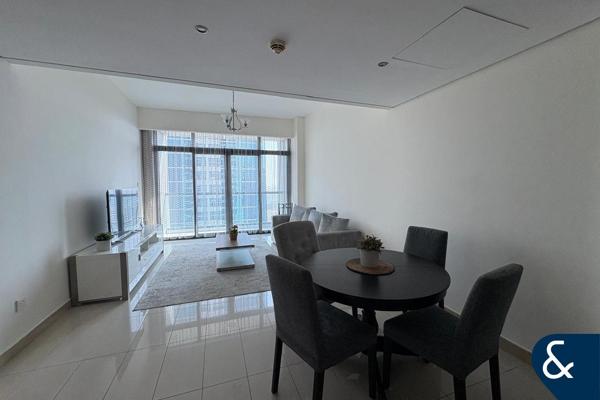 Large Layout | 1 Bedroom | New Appliances