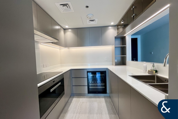 1 Bed | Marina view | Fully Upgraded | UF