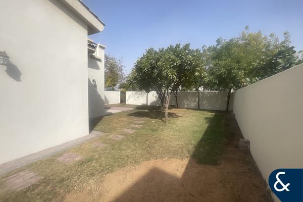 Single Row | Vacant | Best Location | 2E