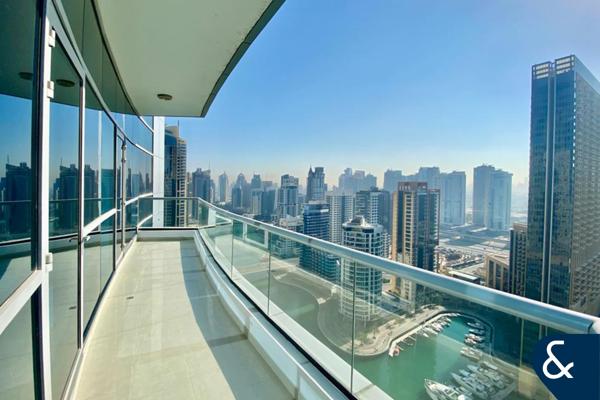 856 Sqft | Panoramic Marina View | One Bed