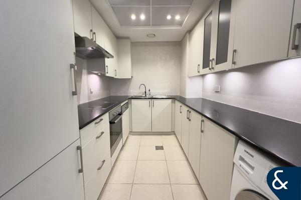 Upgraded  | Chiller Free | Mid Floor