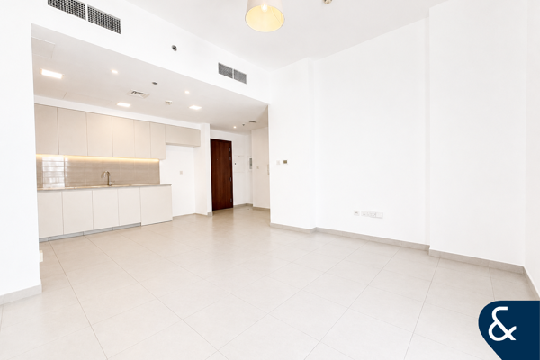 Vacant now | Townhouse views | Spacious