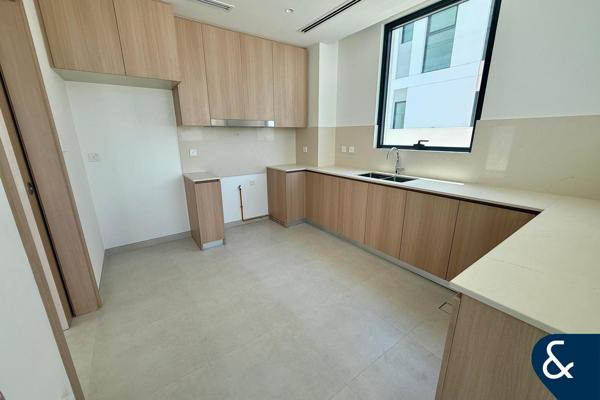 3 Bed Villa | Single Row | Upgraded