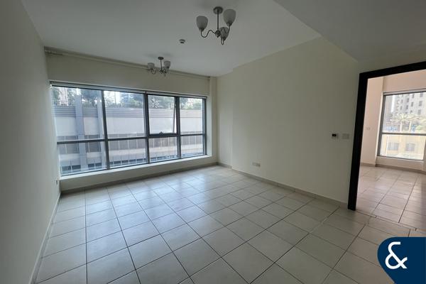 One Bedroom | Vacant On Transfer | Low Floor