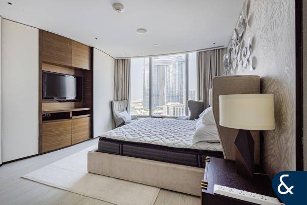 Burj Khalifa Area | Upgraded | Bath Tub