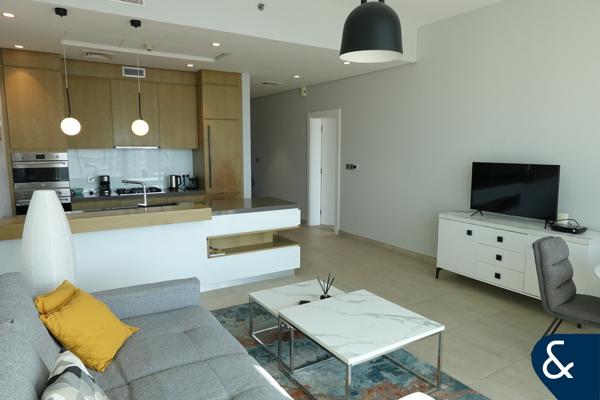 Furnished | Vacant | Beachfront | Modern