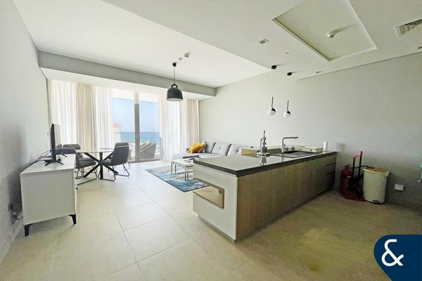Luxury One Bedroom | Full Sea View | FF