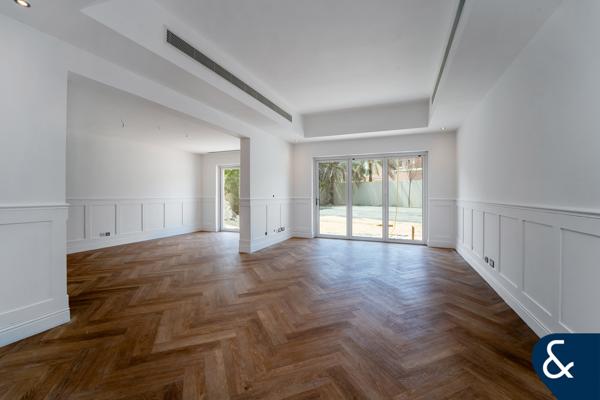 6 Bedrooms | Upgraded | Large Plot