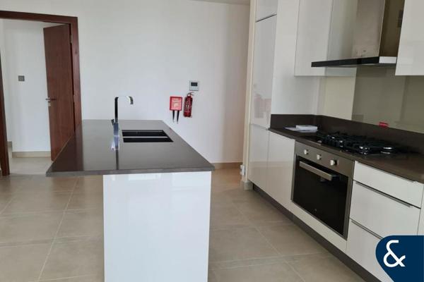 2 Bed | Luxury Living | Unfurnished | Vacant