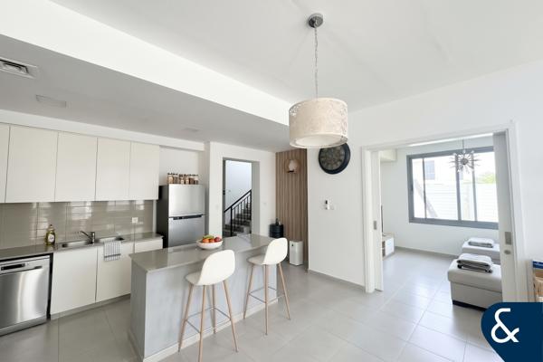 4 Bedroom | Corner Unit | Single Row