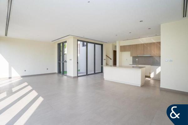 Vacant | Single Row | Big Plot | 4 Bedroom