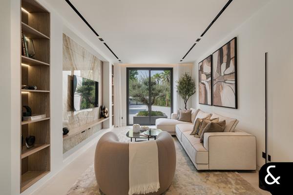 Lake Views | 5 bedrooms | Upgraded