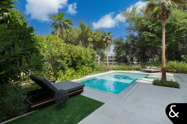 Lake Views | 5 bedrooms | Upgraded