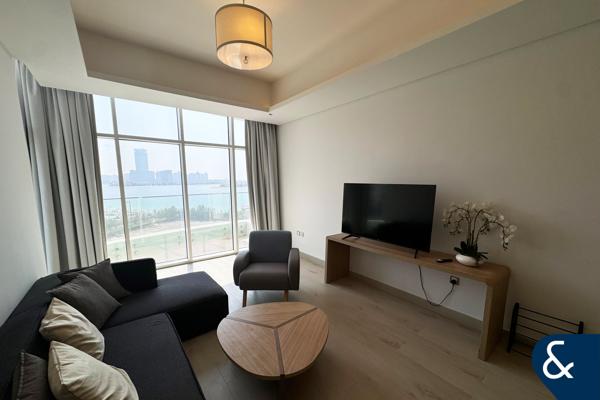 Sea View | Modern Design | Vacant on Transfer